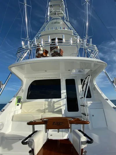 Querencia Yacht Photos Pics 