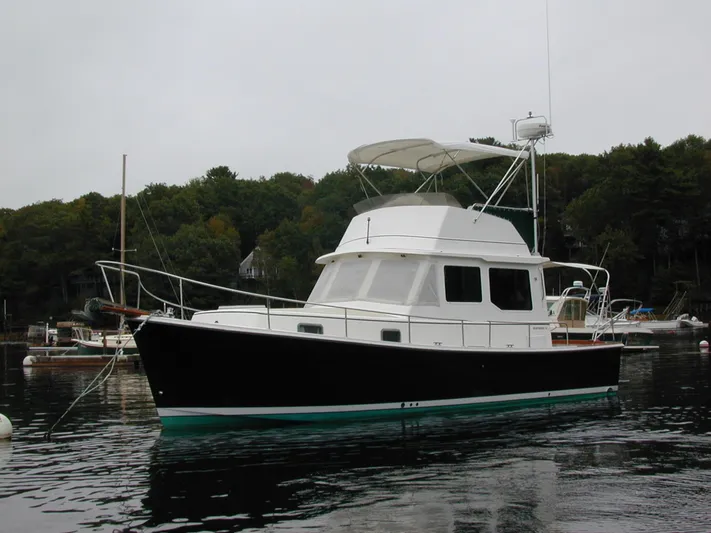 Coaster Yacht Photos Pics Bow View