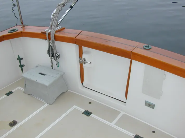 Coaster Yacht Photos Pics Teak Coamings With Transom Door