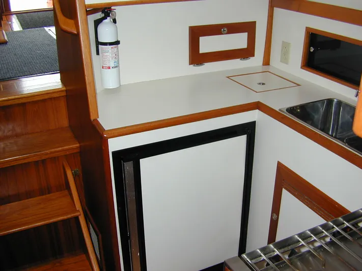 Coaster Yacht Photos Pics Refrigerator With U-Shaped Galley