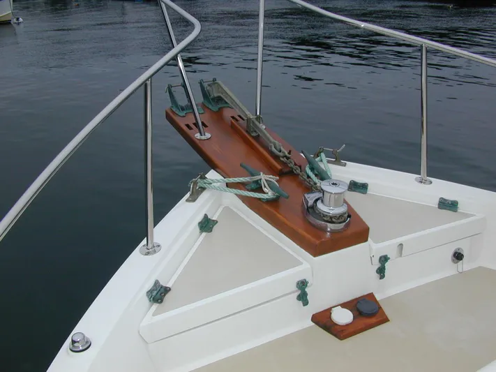 Coaster Yacht Photos Pics Bowsprit With Windlass