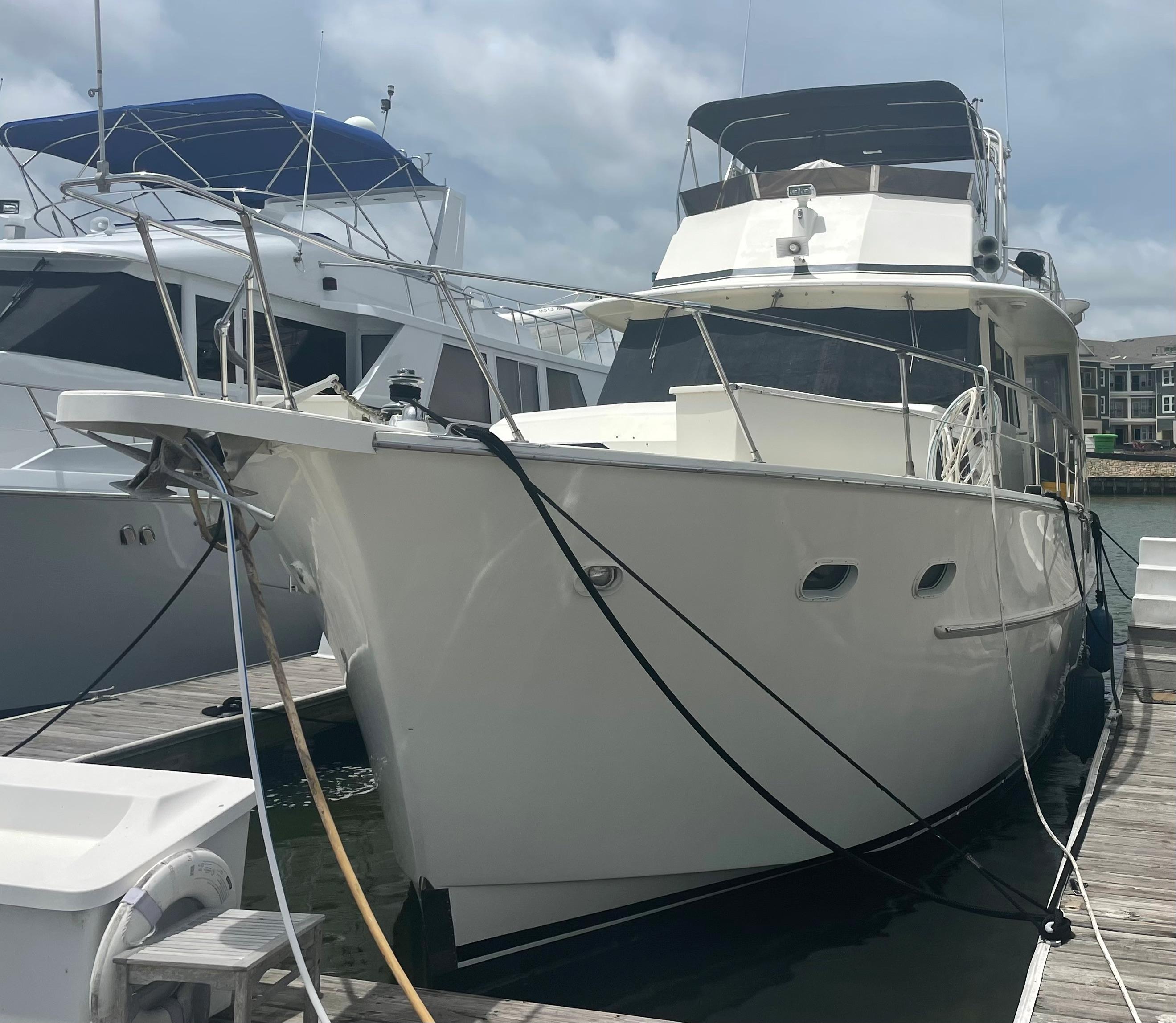 50 foot hatteras motor yacht