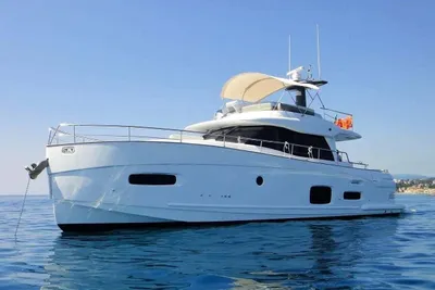 2015 Azimut Magellano 53
