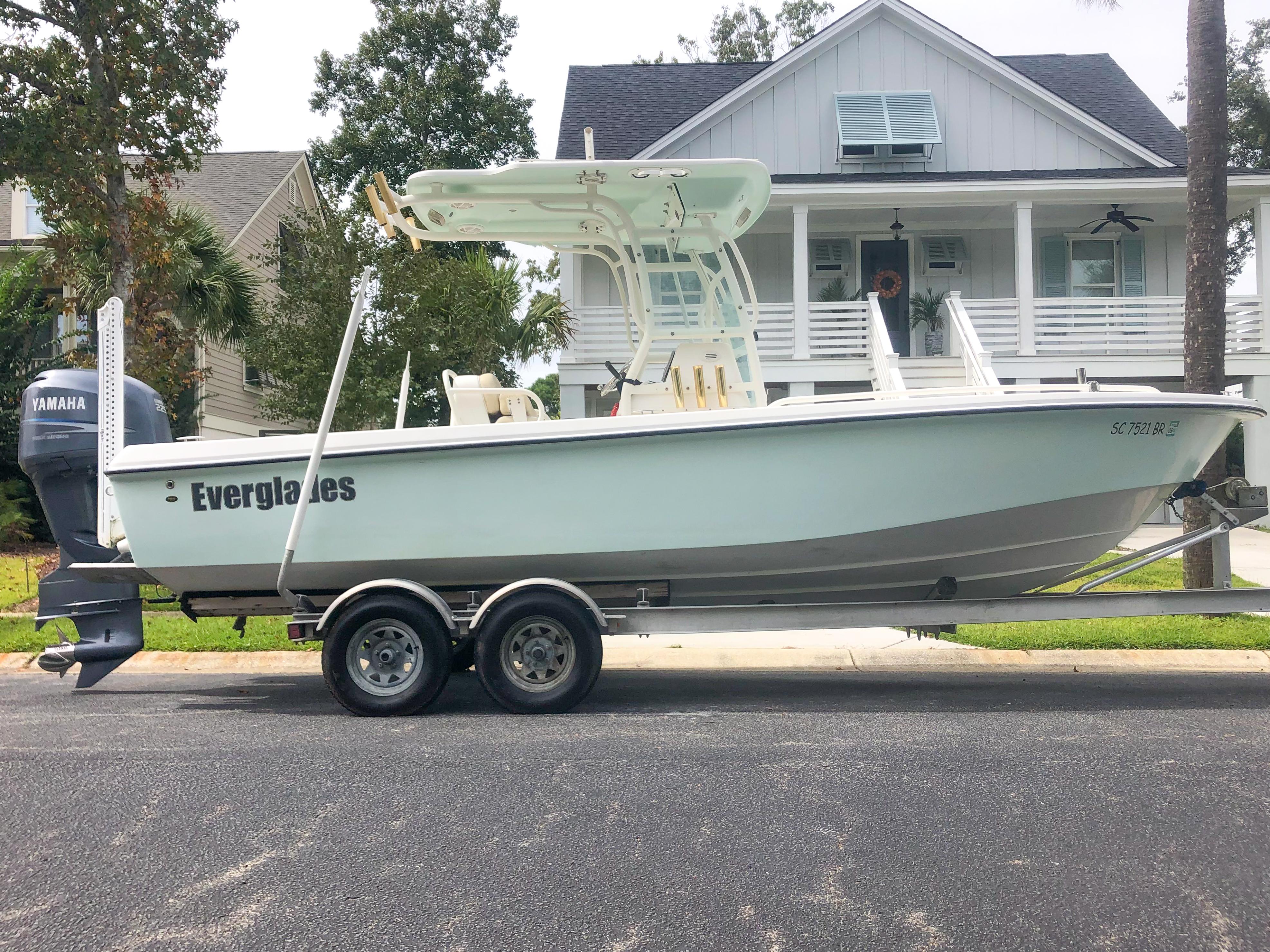 2004 Everglades 223 CC
