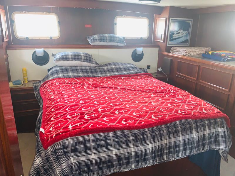 1983 Hatteras Motor Yacht