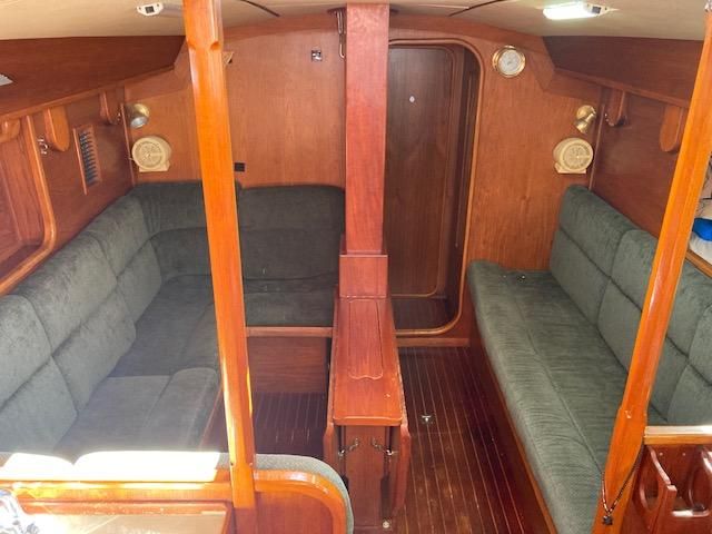 1986 Sigma 41 Centerboard Sailboat