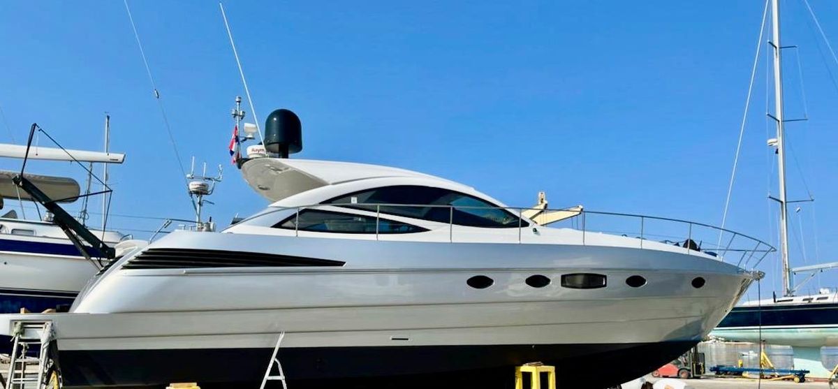 2008 Pershing 46 