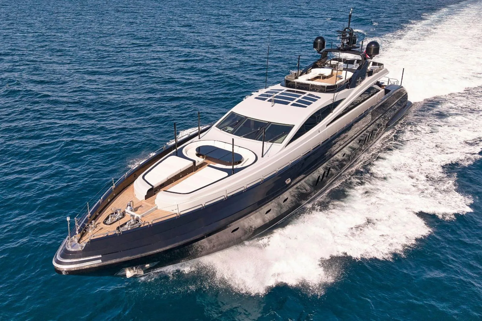 Luxurious 2007 Codecasa 41 S yacht cruising on open sea.