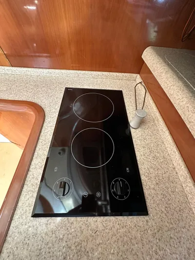 Zuri Yacht Photos Pics 