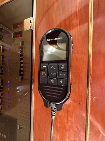 Zuri Yacht Photos Pics 