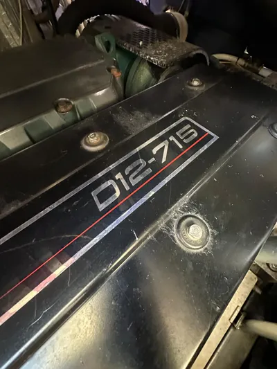 Zuri Yacht Photos Pics 