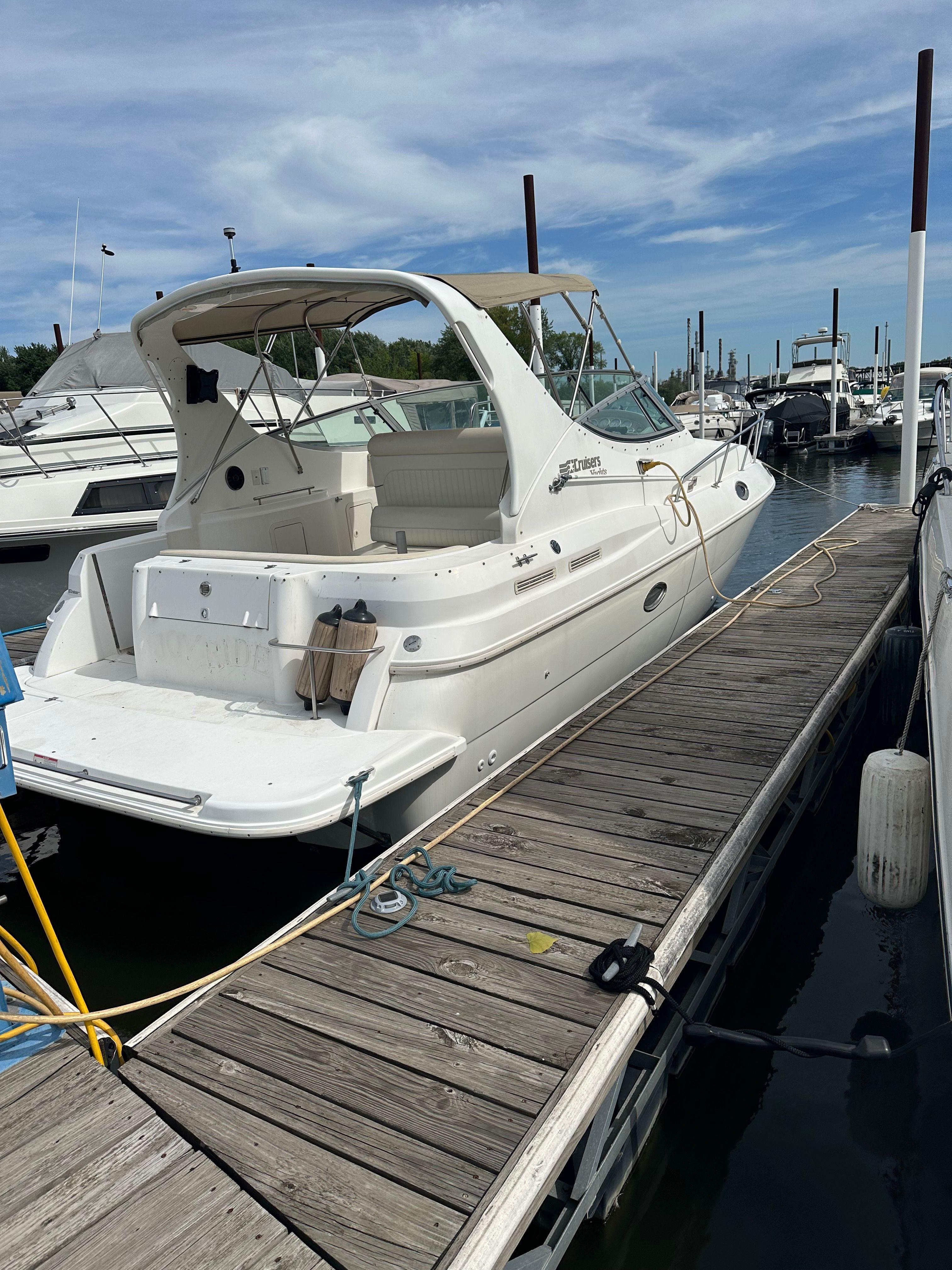 1997 cruisers yachts 3075