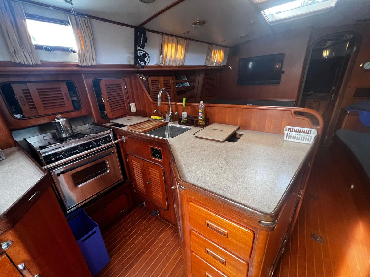 2000 Passport 47 