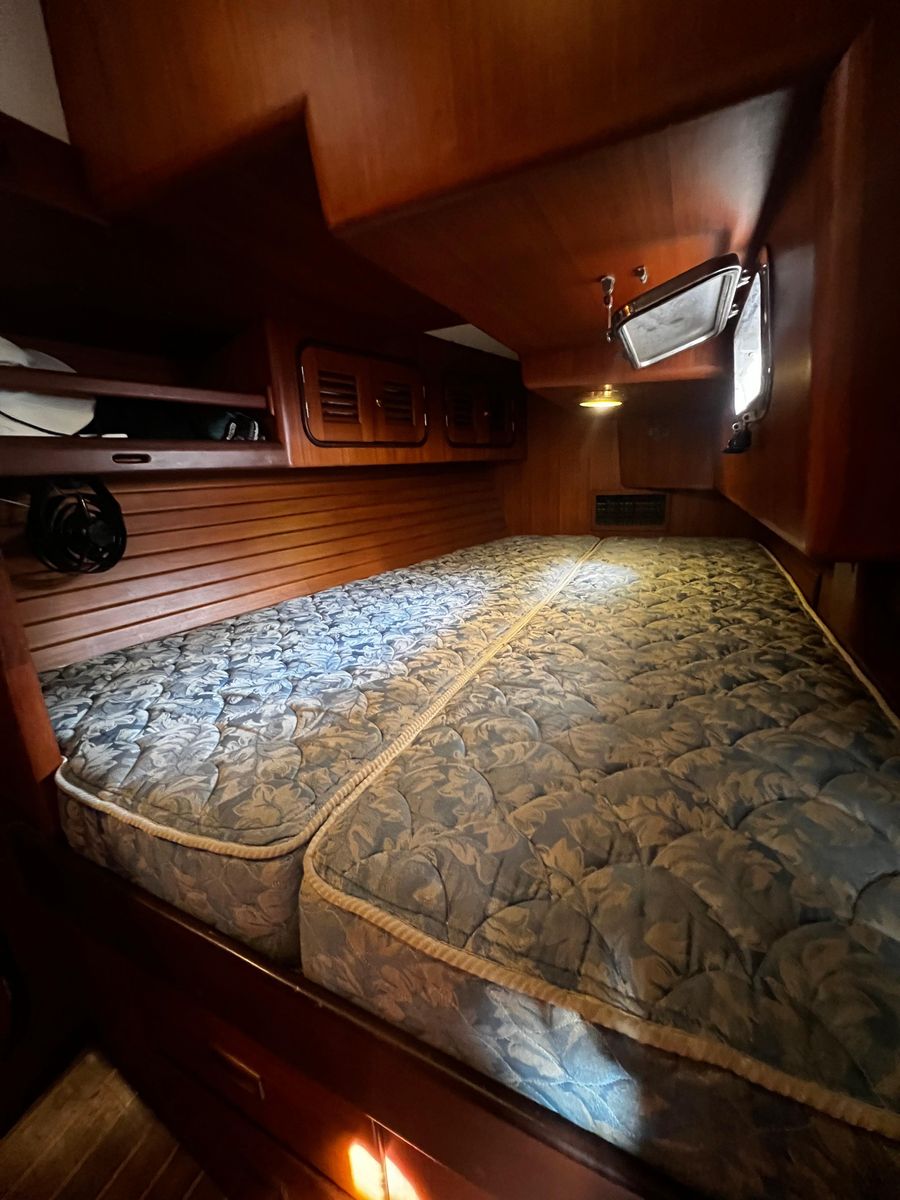 2000 Passport 47 