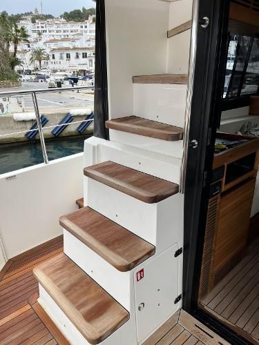 2011 Sealine 45 