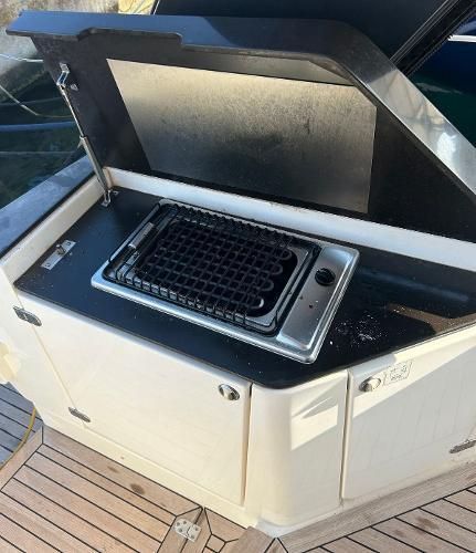 2011 Sealine 45 