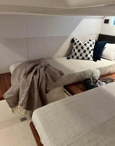 2011 Sealine 45 