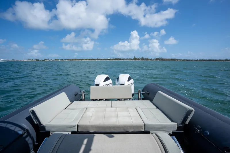  Yacht Photos Pics 2023 Sea Water PHANTOM 280 boat with Honda engines on open sea.