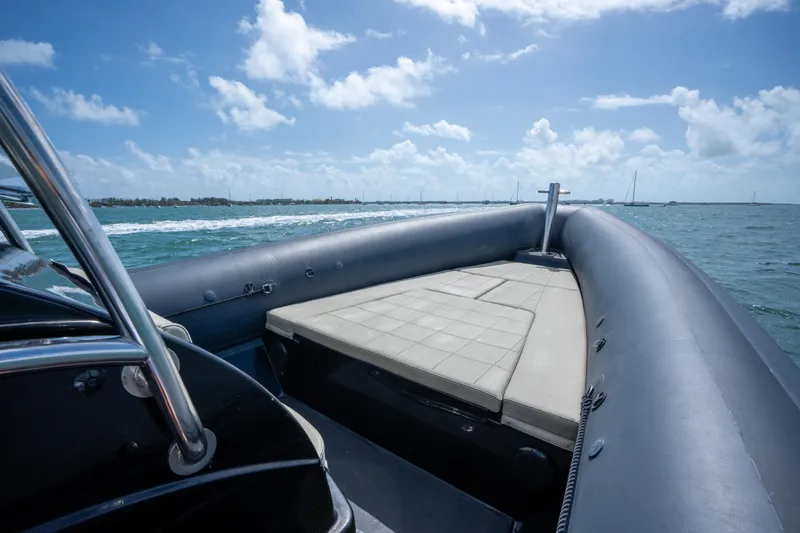  Yacht Photos Pics 2023 Sea Water PHANTOM 280 boat cruising on a sunny day with clear skies.