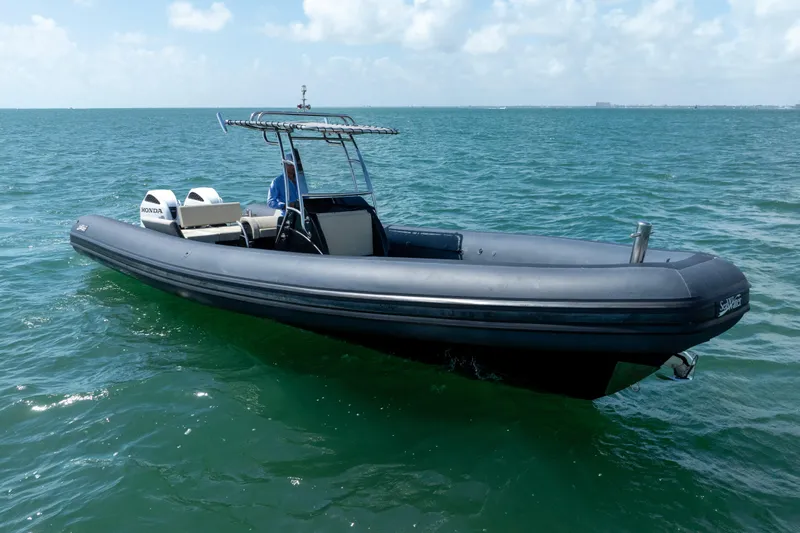  Yacht Photos Pics 2023 Sea Water PHANTOM 280 boat on open water, featuring dual Honda engines.