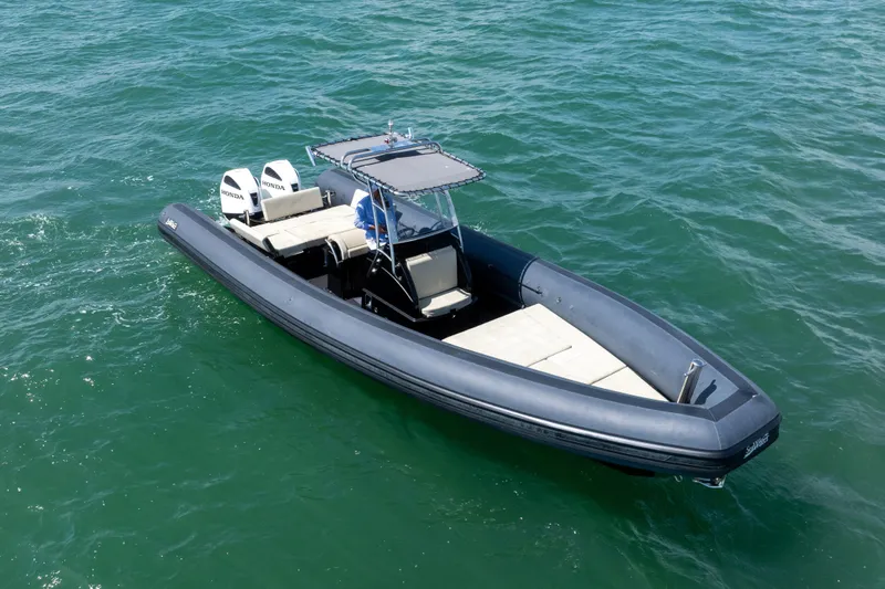  Yacht Photos Pics 2023 Sea Water PHANTOM 280 boat on open water, featuring dual Honda engines.