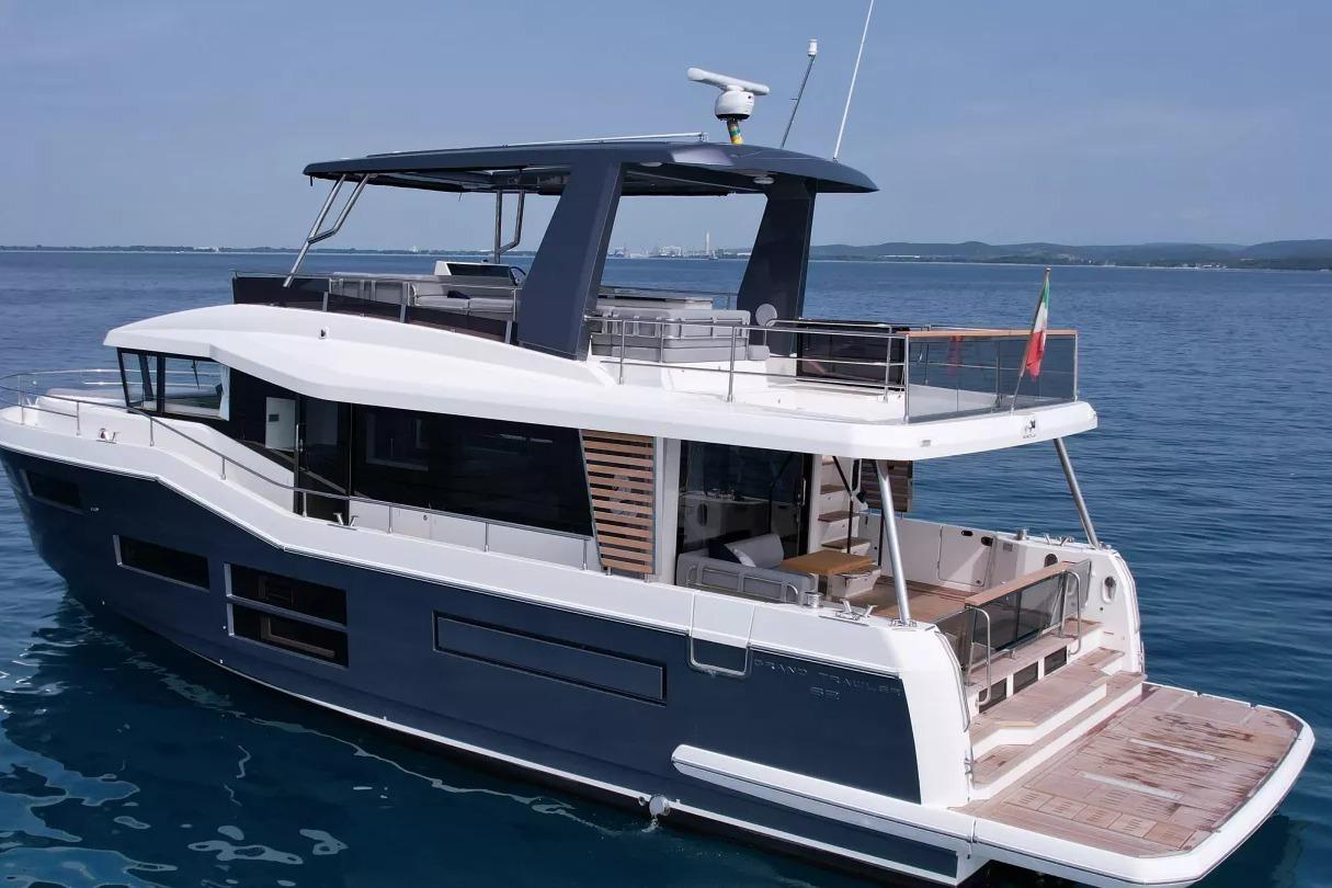 Beneteau Grand Trawler 62