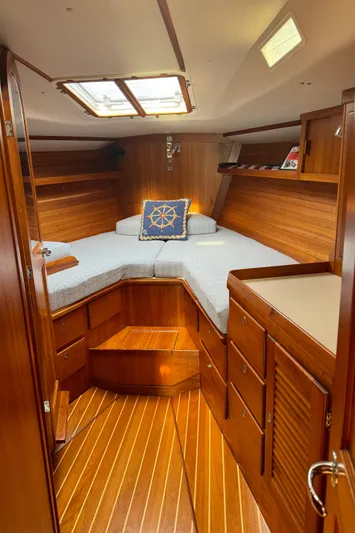 Shadow Yacht Photos Pics 