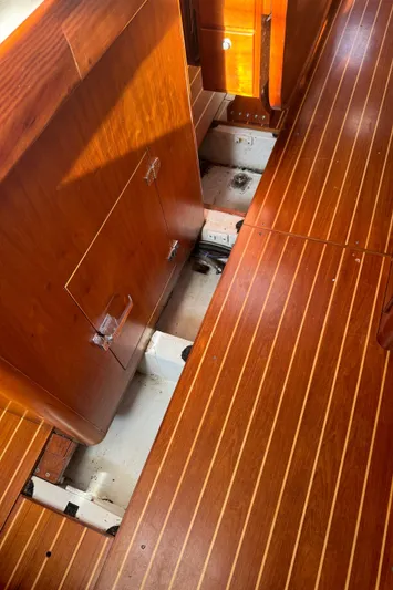 Shadow Yacht Photos Pics 