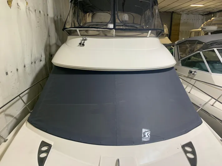 Continuous Wave Yacht Photos Pics 2007 Meridian 391 yacht in storage, covered and protected indoors.