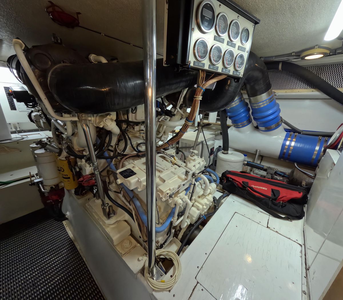 2001 Hatteras 55 