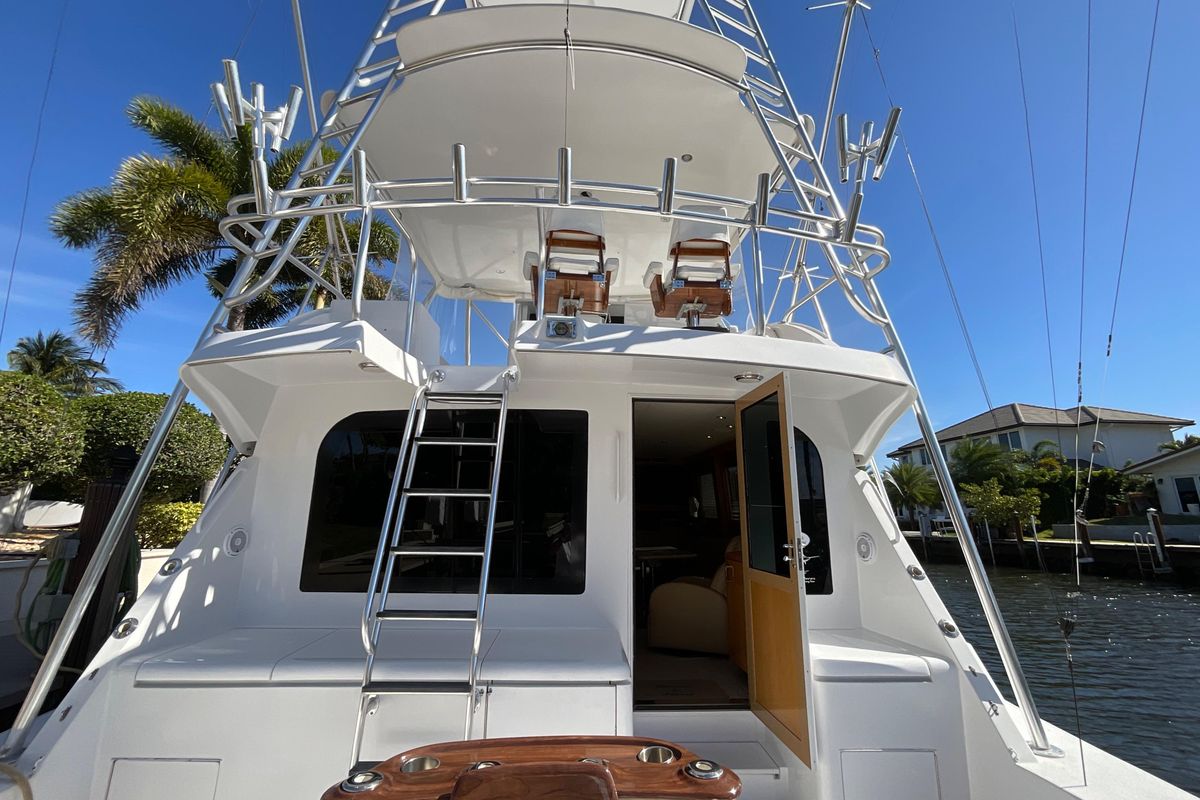 2001 Hatteras 55 
