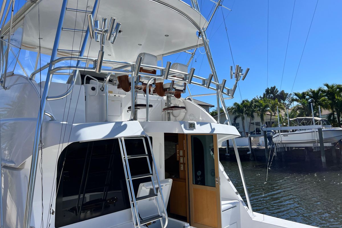 2001 Hatteras 55 