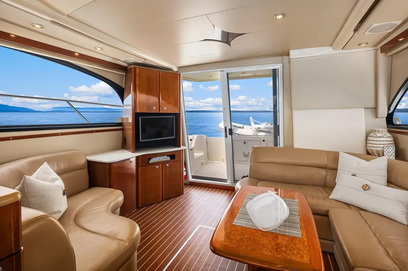 Adventurus Yacht Photos Pics Salon