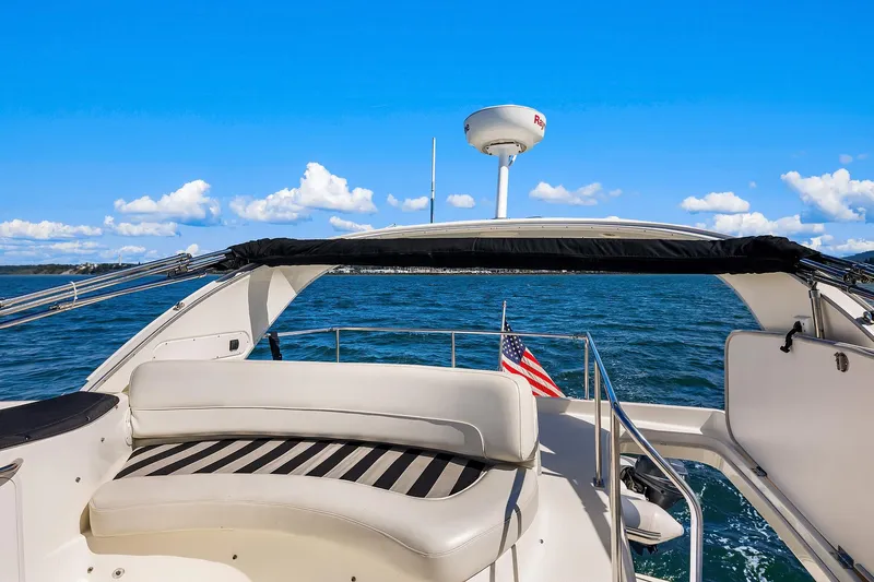 Adventurus Yacht Photos Pics Flybridge