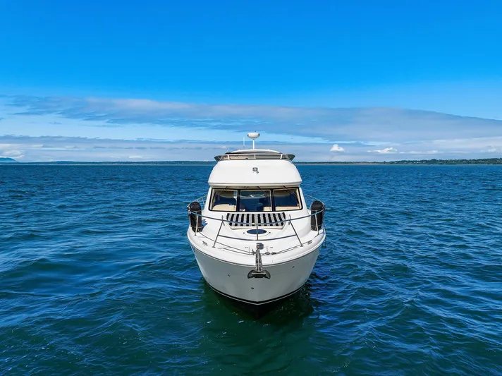 Adventurus Yacht Photos Pics Bow Profile