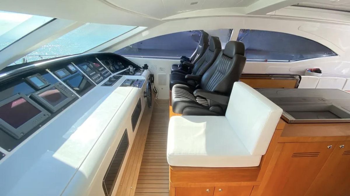 2008 Mangusta 76 