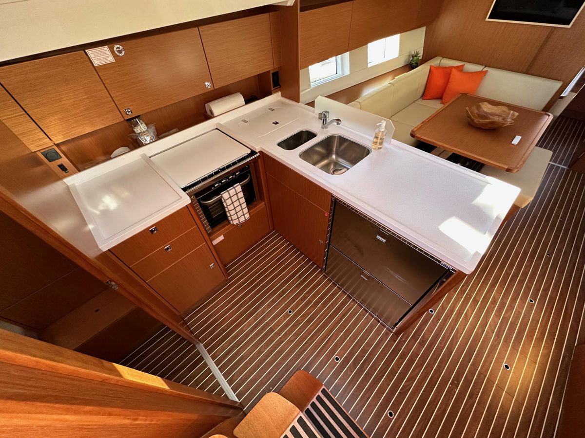2024 Bavaria 45 