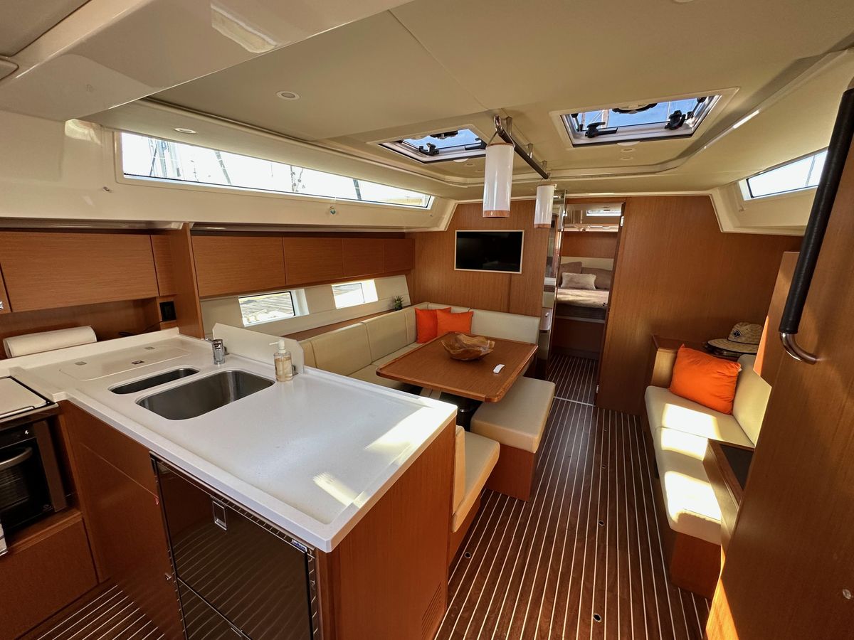 2024 Bavaria 45 