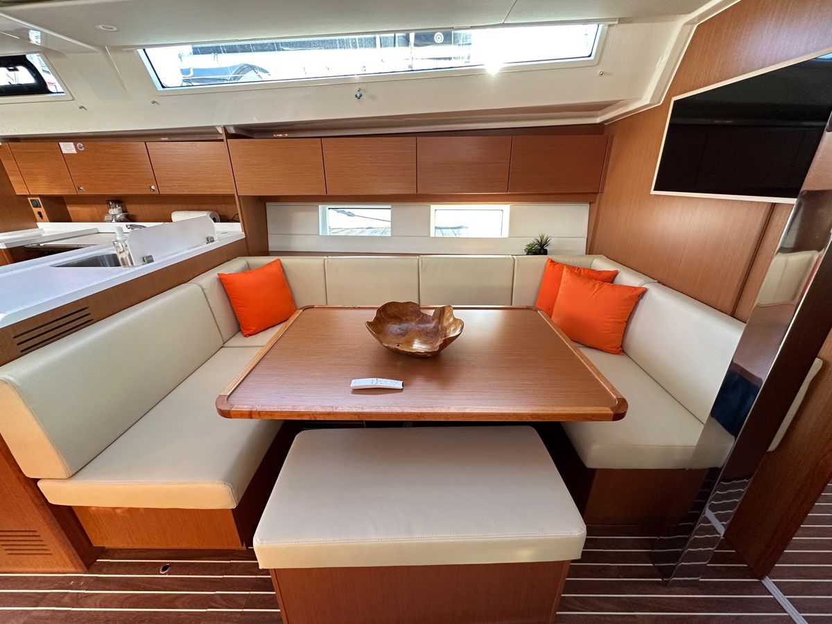 2024 Bavaria 45 