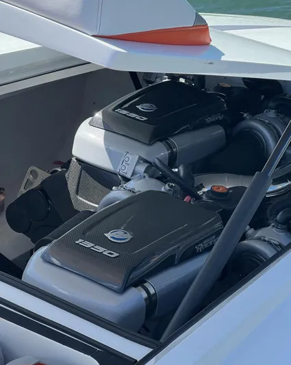  Yacht Photos Pics 2015 Outerlimits SL-50 boat engine compartment with twin 1350 engines.