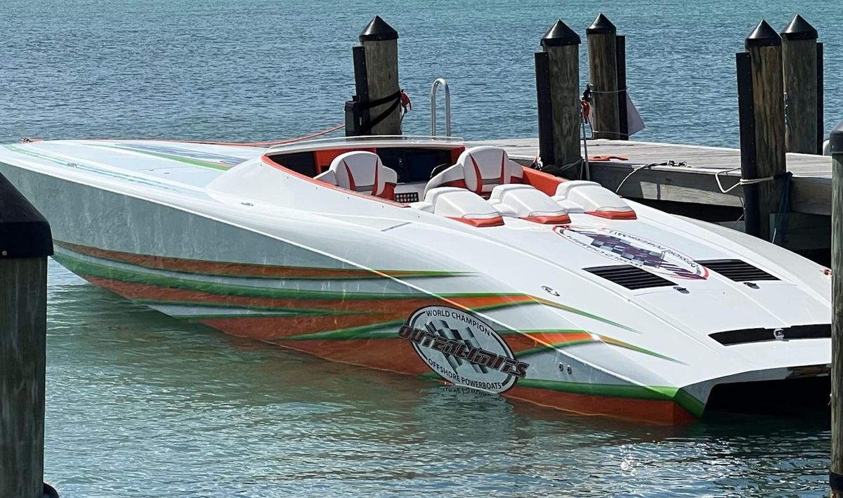 2015 Outerlimits 50 