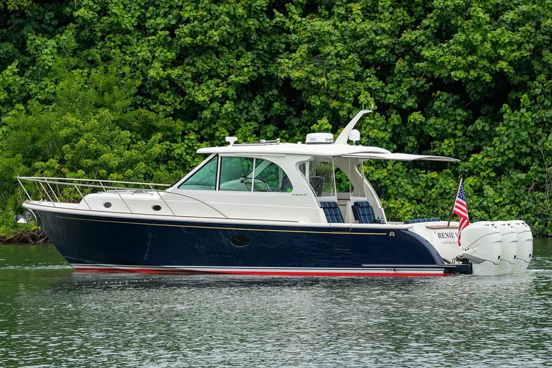 Renie Vee Yacht Photos Pics Hinckley 40X Renie Vie- Profile