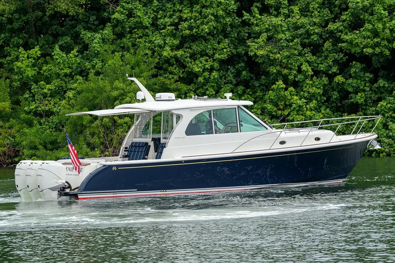 Renie Vee Yacht Photos Pics Hinckley 40X Renie Vie- Profile