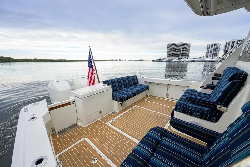 Renie Vee Yacht Photos Pics Hinckley 40X Renie Vie- Cockpit