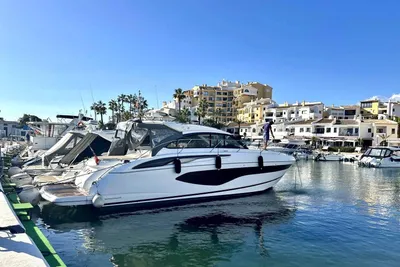 2019 Princess V50