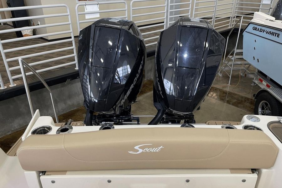 2022 Scout 255 Dorado