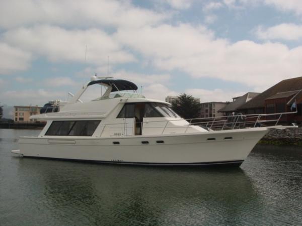 1998 Bayliner 4788 Pilot House