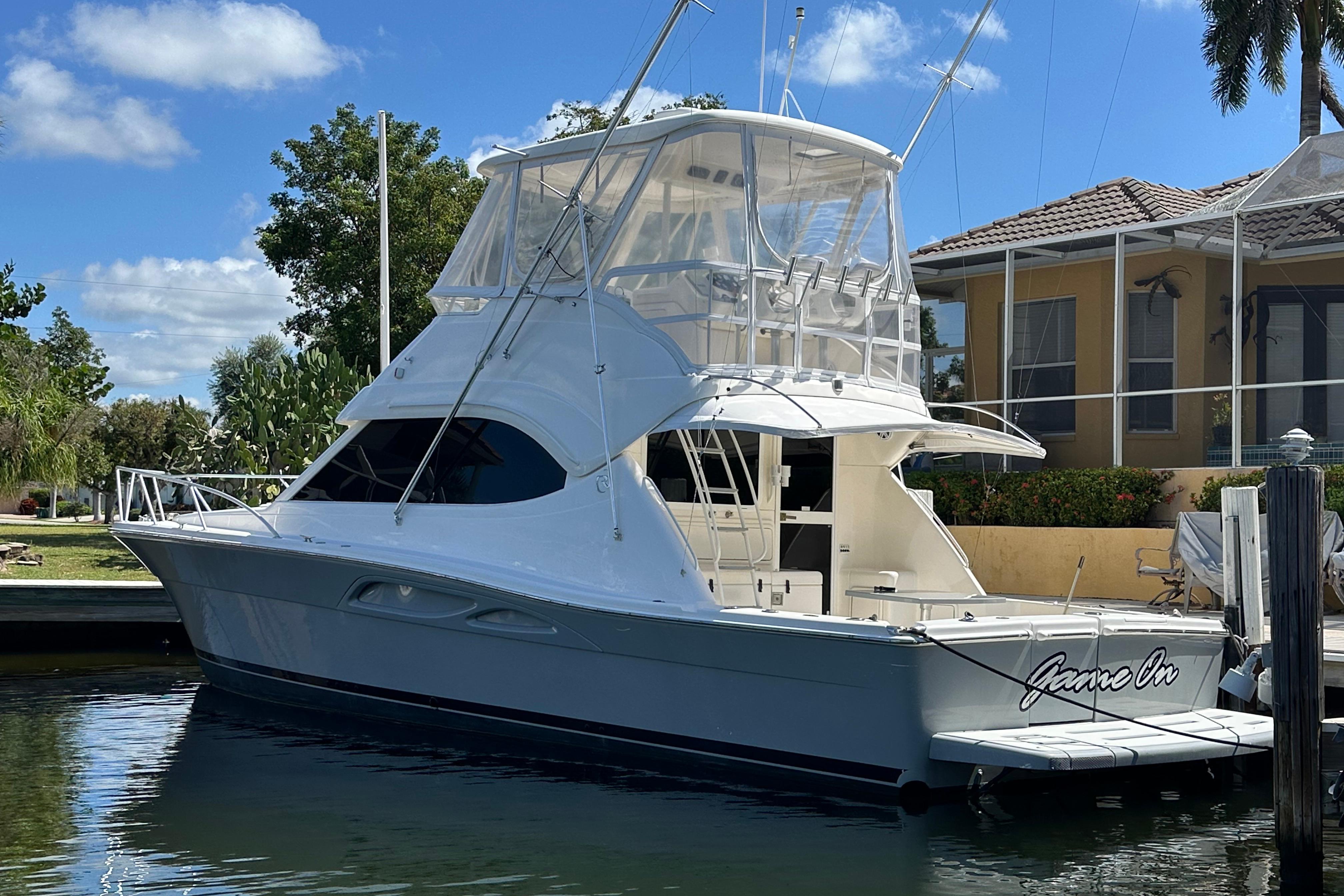Riviera 40 Flybridge