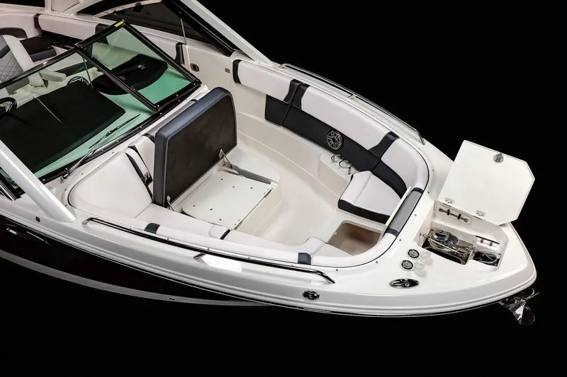  Yacht Photos Pics Manufacturer Provided Image