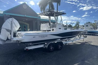 Caymas 28 HB